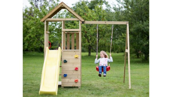 J7 Játszótorony csúszdával, homokozóval, piknikpaddal és egy hintával