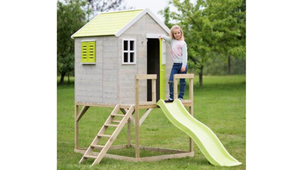 M22-GK Ház emelvénnyel és csúszdával + tornaterem és konyha kiegészítéssel