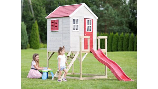 M22 Kućica s platformom i toboganom1