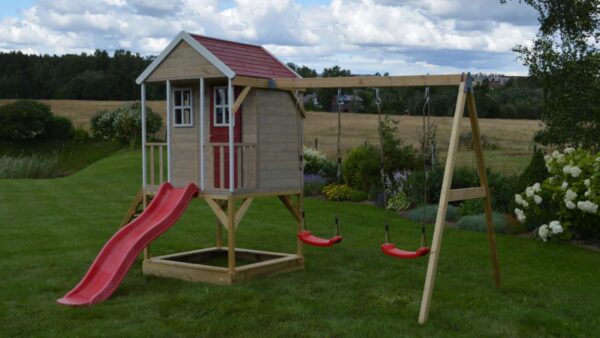 M30R Nordic kalandház emelvénnyel, csúszdával és dupla hintával
