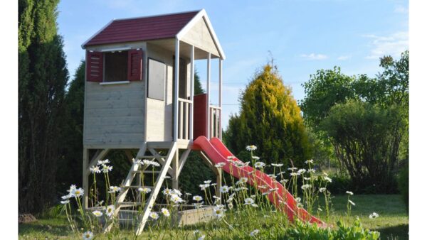 M7R-GK Ház emelvénnyel és csúszdával + edzőterem és konyha