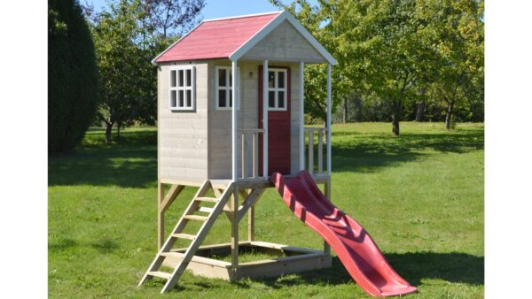 M8R-GK Ház emelvénnyel és csúszdával + edzőterem és konyha